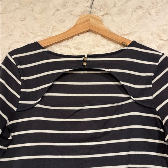 LOFT Striped top - Picture 3 of 4